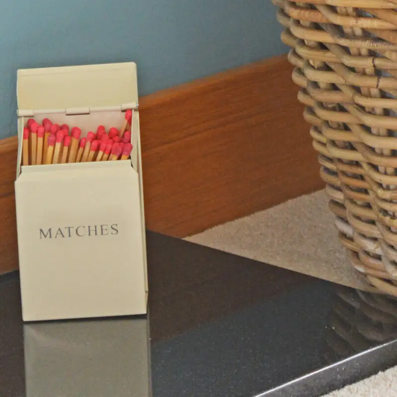 Manor Metal Match Holder