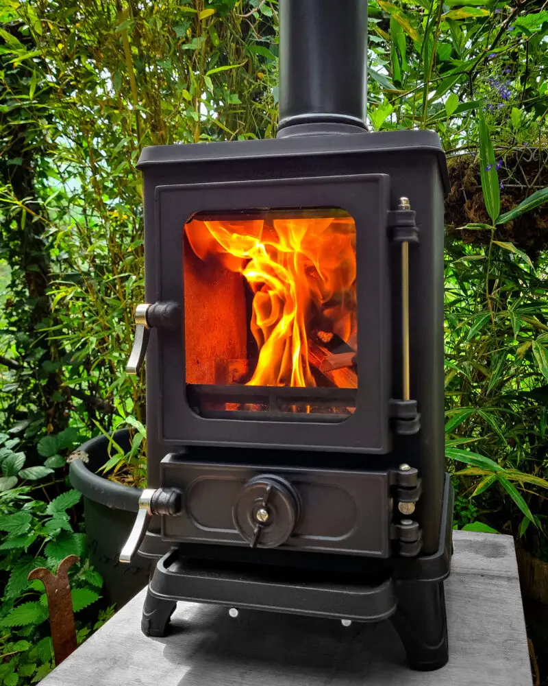 Salamander Stoves Hobbit Stove